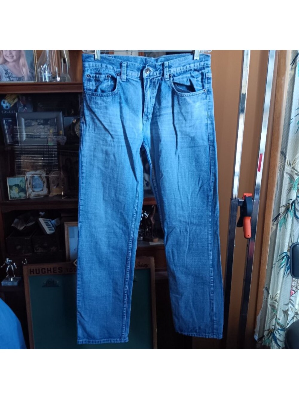 Vintage Y2K Urban Pipeline 32x34 Faded Straight Denim Jeans